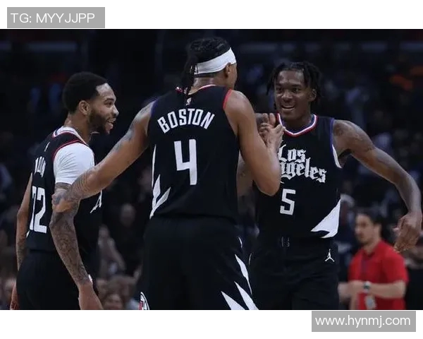 太阳队与快船激战正酣精彩直播全程回顾与赛后分析